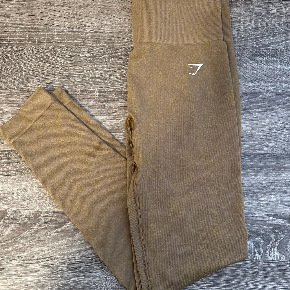 gymshark seamless leggings- size medium